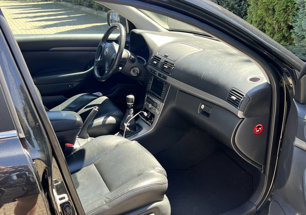 Toyota Avensis cena 13000 przebieg: 313000, rok produkcji 2007 z Tychy małe 191